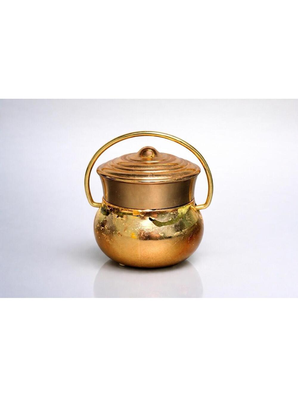 Avon 1970s Hearthside Cream Sachet Copper Pot Figural Container, 2.75”